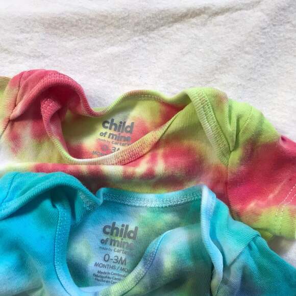 Spiral Tie Dye Onesie 0-3 months‎ - Picture 2 of 3